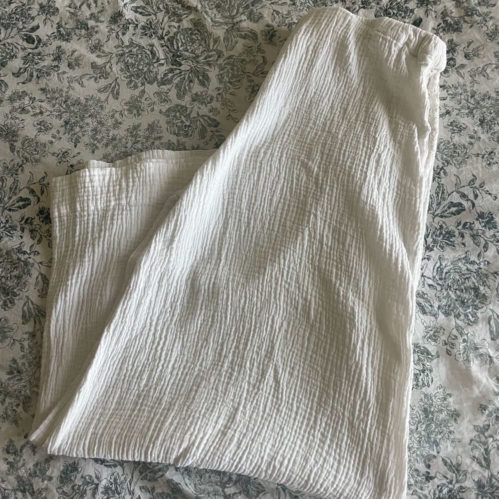 Roxy White Crinkled Relaxed Wide Leg Fit Pants